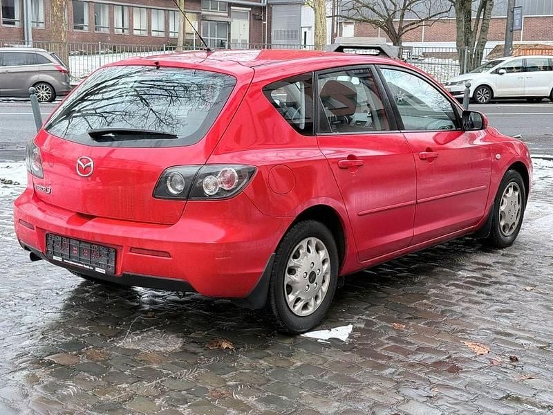 Gebraucht Mazda 3 Active Plus 105 PS (77 kW) 2007 Rot Limousine
