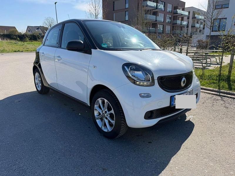 Second-hand Smart ForFour Basis 71 CP (52 kW) 2017 Alb Hatchback