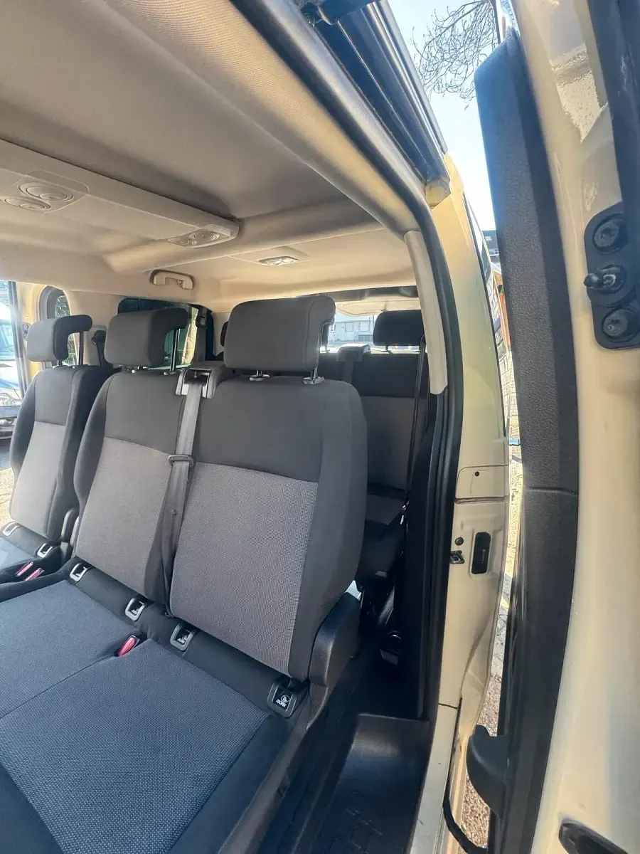 Używany Citroën Jumpy 177 KM (130 kW) 2018 Żółty Minivan