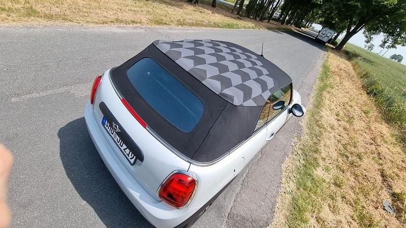 Gebraucht Mini One Cabriolet 102 PS (75 kW) 2021 Silber Cabrio