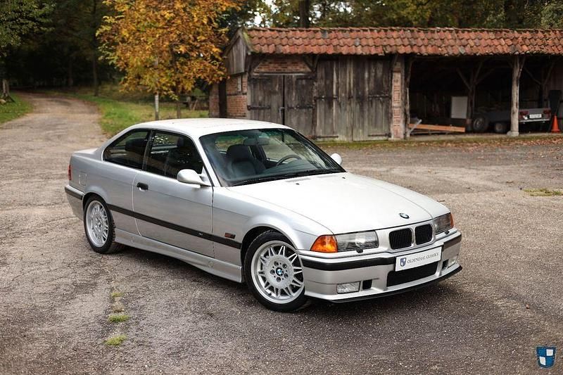 Gebraucht BMW M3 Performance 321 PS (236 kW) 1993 Silber Coupé