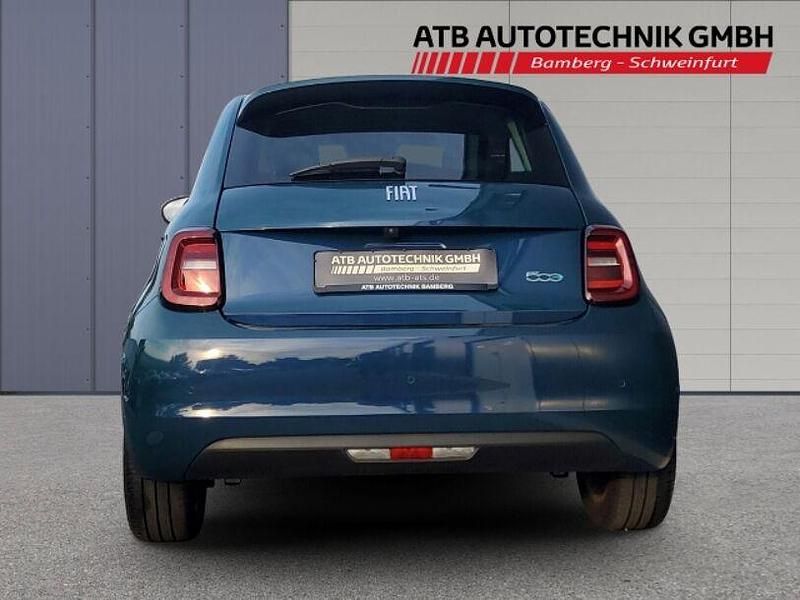 Gebraucht Fiat 500e 86 kW (118 PS) 2023 Grün Kleinwagen