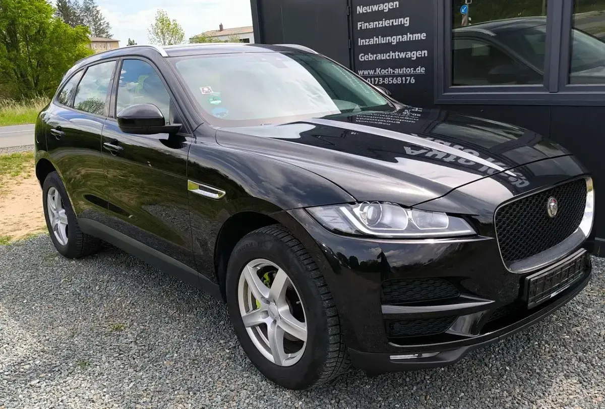 Gebraucht Jaguar F-Pace Pure 241 PS (177 kW) 2018 Narvik black SUV