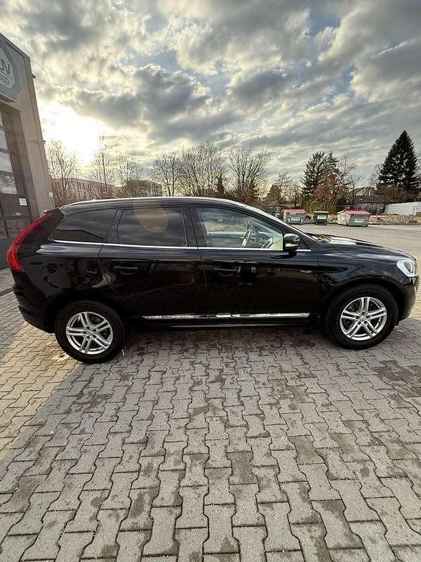 Gebraucht Volvo XC60 Summum 181 PS (133 kW) 2014 Schwarz SUV