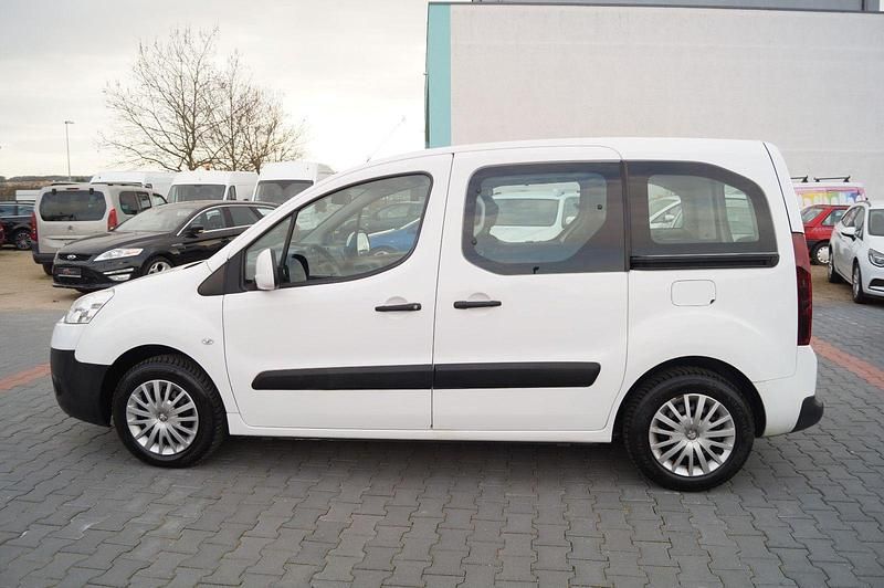 Gebraucht Peugeot TePee Active 98 PS (72 kW) 2013 Weiß Kombi