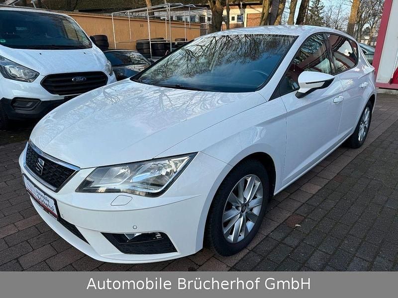 Gebraucht Seat Leon Style 125 PS (91 kW) 2017 White candy Limousine