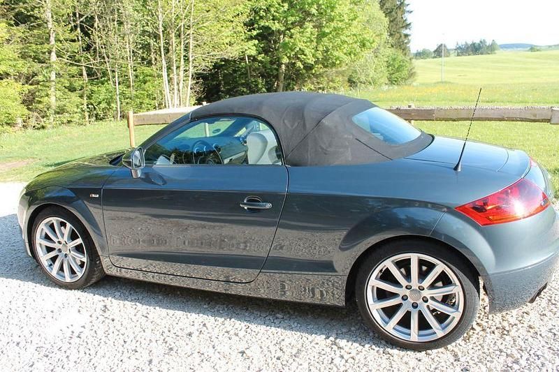 Gebraucht Audi TT Roadster S-Line 200 PS (147 kW) 2008 Grau Cabrio