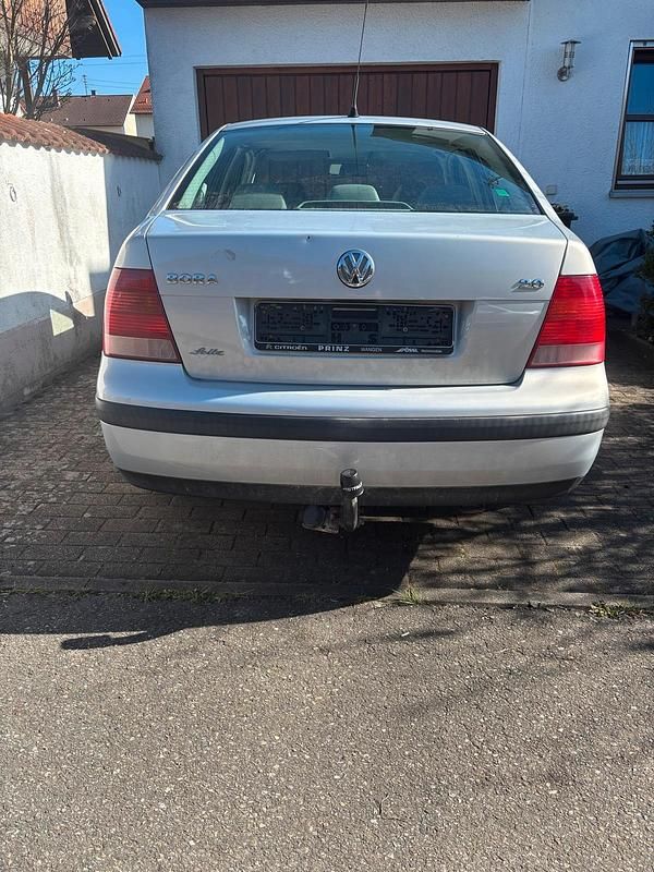 Gebraucht VW Bora 115 PS (84 kW) 1998 Silber Limousine