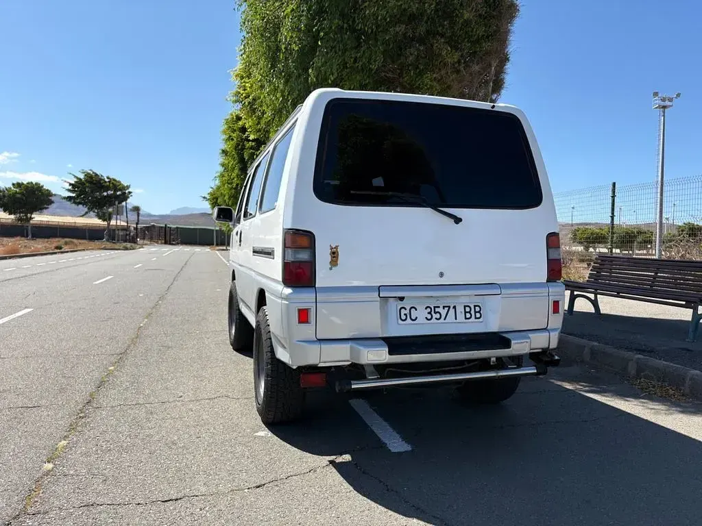 Gebraucht Mitsubishi L300 90 PS (66 kW) 1993 Weiß SUV