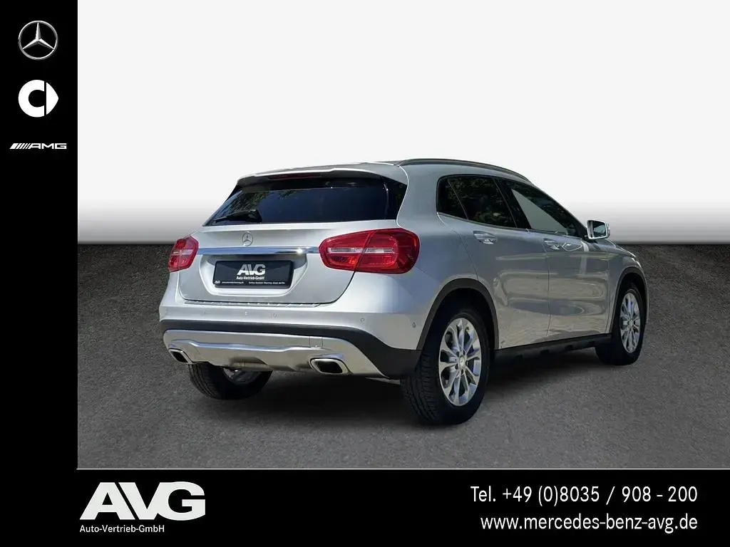 Gebraucht Mercedes GLA250 Urban 211 PS (155 kW) 2016 Silber SUV