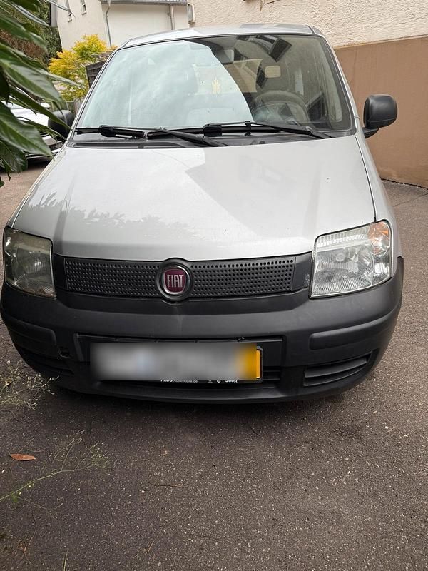 Grau Gebraucht 2010 Fiat Panda Kleinwagen | 850 € (Superpreis) - Bild 1/4