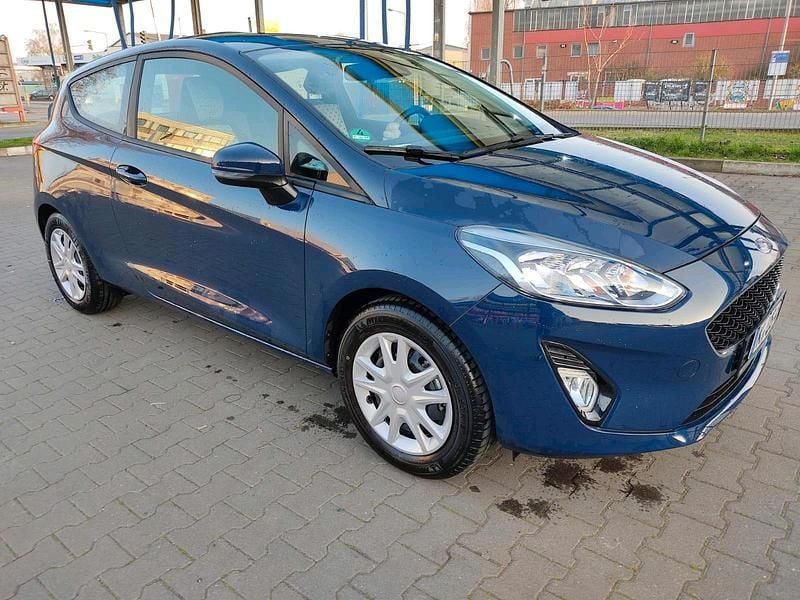 Blau Gebraucht 2018 Ford Fiesta Trend Kleinwagen | 12.000 € (Etwas zu teuer) - Bild 1/4