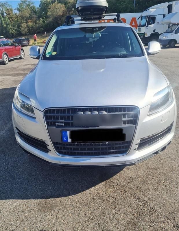Silber Gebraucht 2008 Audi Q7 SUV | 5.000 € - Bild 1/4