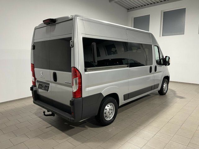 Gebraucht Peugeot Boxer 131 PS (96 kW) 2017 Silber metallic Van