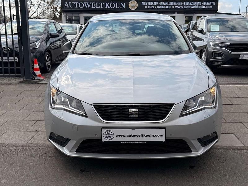 Second-hand Seat Leon Style 110 CP (80 kW) 2015 Argintiu Berlinǎ