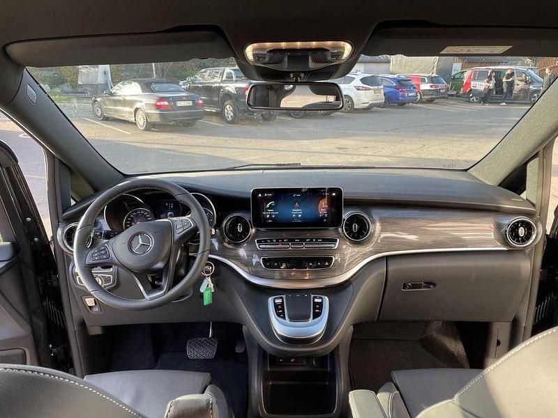 Neu Mercedes V250 Avantgarde 190 PS (139 kW) 2025 Grau Van / Kleinbus