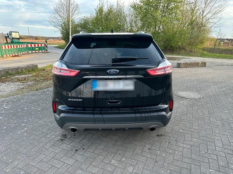 Second-hand Ford Edge Titanium 238 CP (175 kW) 2020 Negru SUV