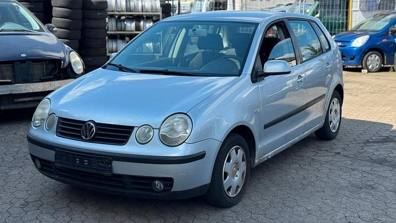 Silber Gebraucht 2005 VW Polo Comfortline Kleinwagen | 200 € (Superpreis) - Bild 1/4