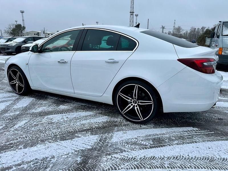 Gebraucht Opel Insignia Business Innovation 170 PS (125 kW) 2016 Weiß Limousine