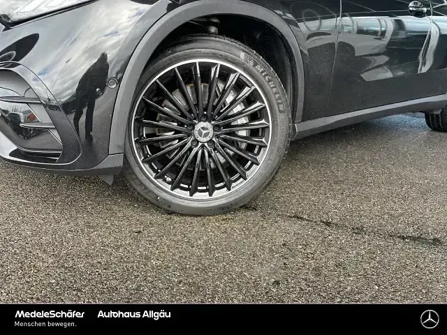Gebraucht Mercedes GLC200 AMG 204 PS (150 kW) 2025 Schwarz SUV