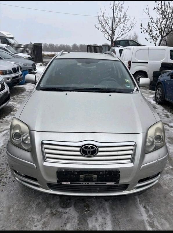 Gebraucht Toyota Avensis 126 PS (92 kW) 2005 Silber Kombi
