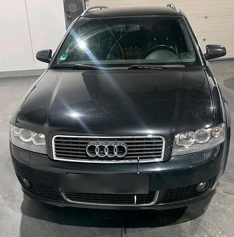 Schwarz Gebraucht 2004 Audi A4 S-Line Limousine | 2.500 € (Guter Preis) - Bild 1/4