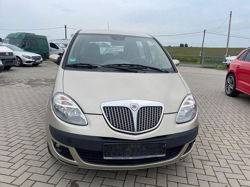 Gebraucht 2007 Lancia Musa Van / Kleinbus | 3.500 € (Fairer Preis) - Bild 1/4