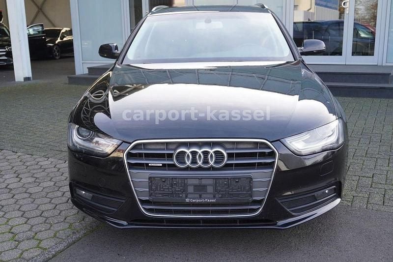 Gebraucht Audi A4 Attraction 177 PS (130 kW) 2013 Schwarz Kombi