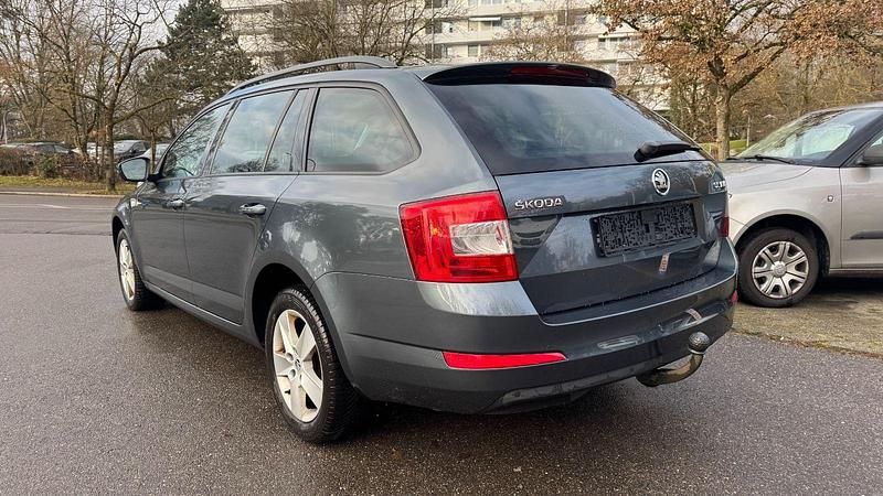Gebraucht Skoda Octavia 150 PS (110 kW) 2015 Grau Kombi