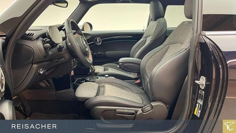 Gebraucht Mini Cooper Coupé Classic 135 kW (184 PS) 2023 Mini yours enigmatic black met Coupé