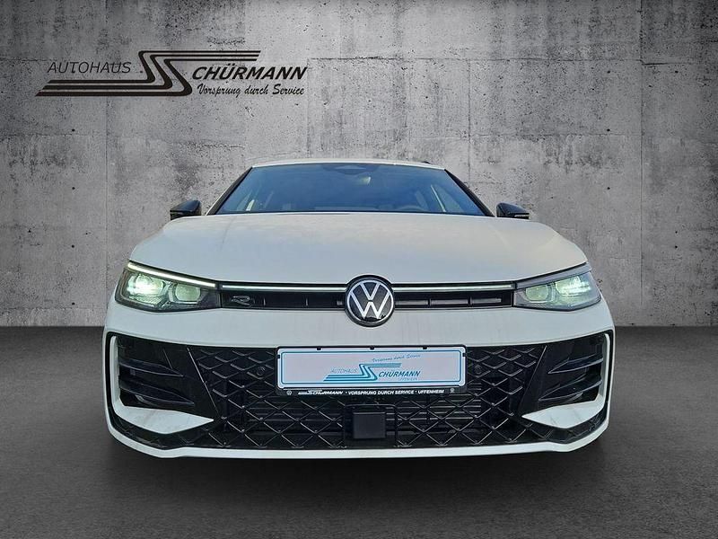 Gebraucht VW Passat R-line 150 PS (110 kW) 2024 Weiß Kombi