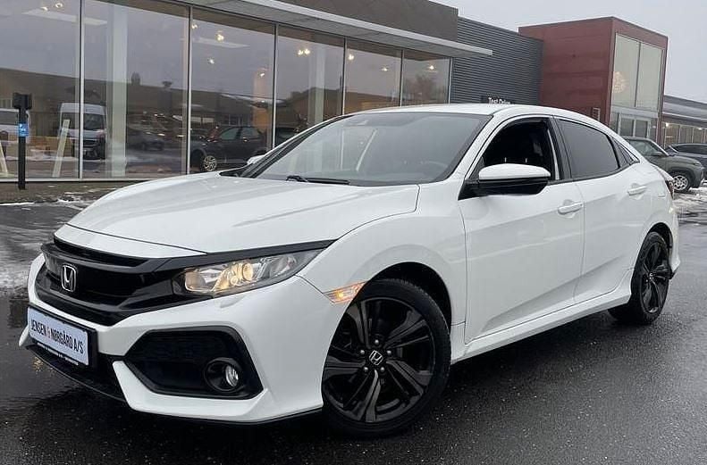 Gebraucht Honda Civic Elegance 129 PS (94 kW) 2018 Weiß Limousine