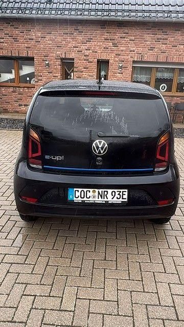 Gebraucht VW e-up! Move 61 kW (83 PS) 2021 Schwarz Kleinwagen