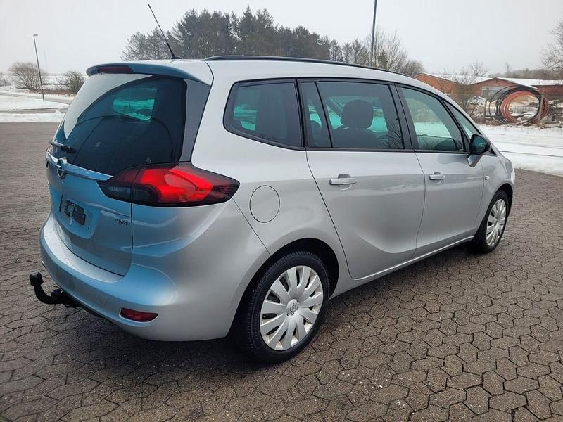 Gebraucht Opel Zafira Tourer Edition 165 PS (121 kW) 2014 Silber Van / Kleinbus