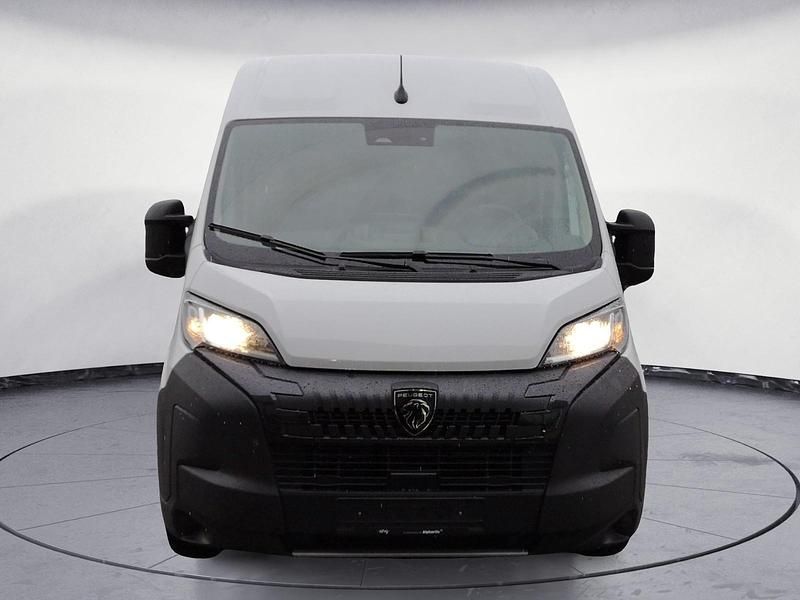 Neu Peugeot Boxer 179 PS (131 kW) 2025 Weiß Van