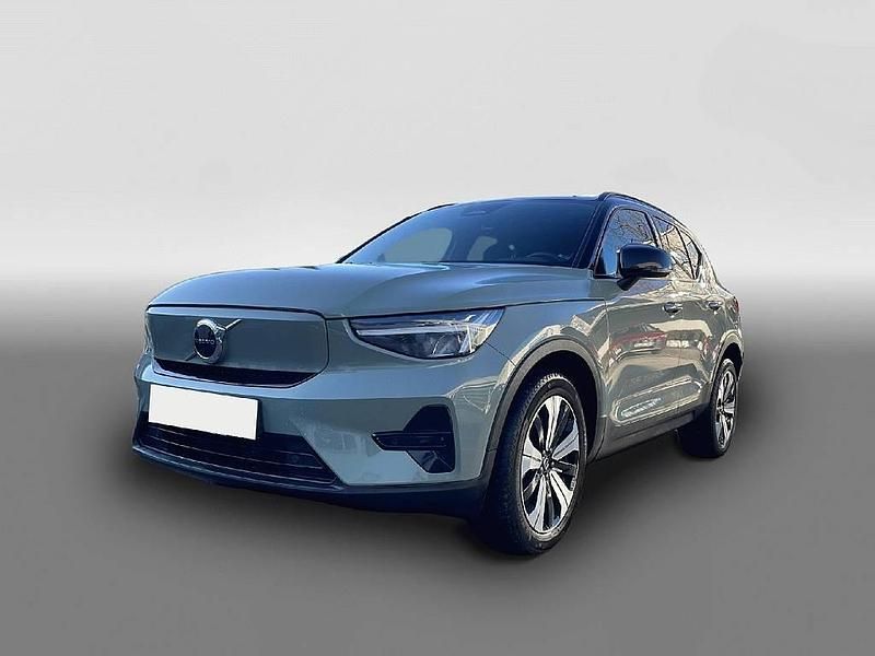 Grün Gebraucht 2022 Volvo XC40 Core SUV | 30.690 € (Fairer Preis) - Bild 1/4