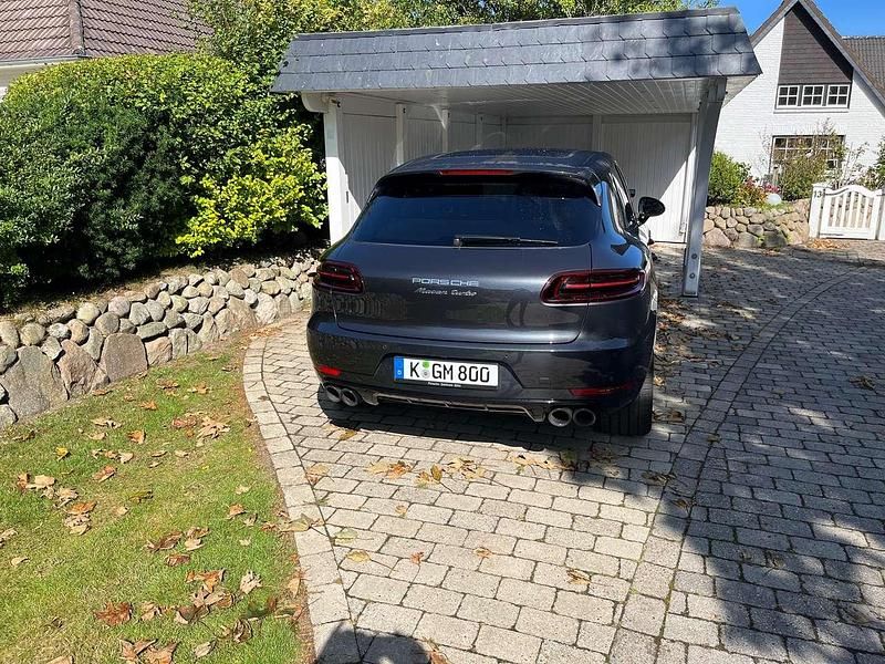 Gebraucht Porsche Macan Turbo Performance Package 441 PS (324 kW) 2017 Grau SUV