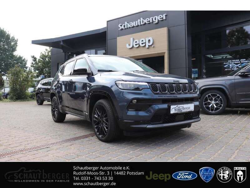 Blue shade metallic clear coat Gebraucht 2023 Jeep Compass SUV | 36.490 € (Teuer) - Bild 1/4