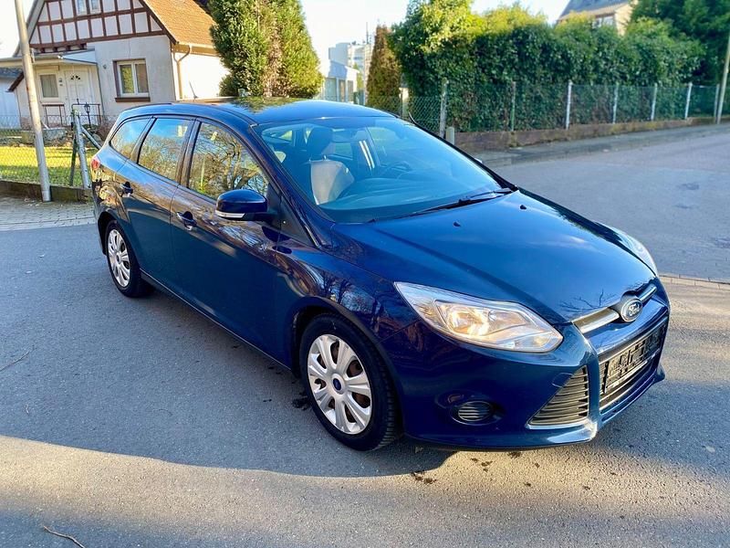 Gebraucht Ford Focus 140 PS (102 kW) 2011 Kombi