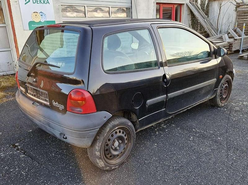 Gebraucht Renault Twingo Authentique 58 PS (42 kW) 2002 Klarlackdeckschicht schwarz Kleinwagen