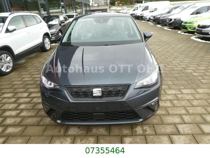 Neu Seat Ibiza Reference 80 PS (58 kW) 2025 Grau Limousine