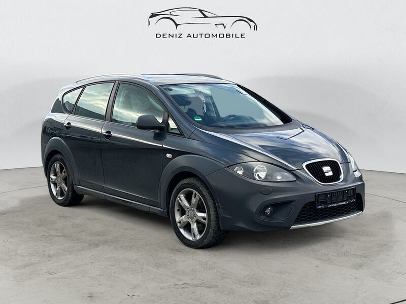 Grau Gebraucht 2008 Seat Altea XL Van / Kleinbus | 2.650 € (Superpreis) - Bild 1/4