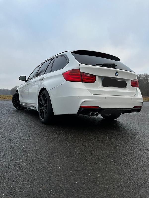Gebraucht BMW 325 M Performance 218 PS (160 kW) 2014 Weiß Kombi