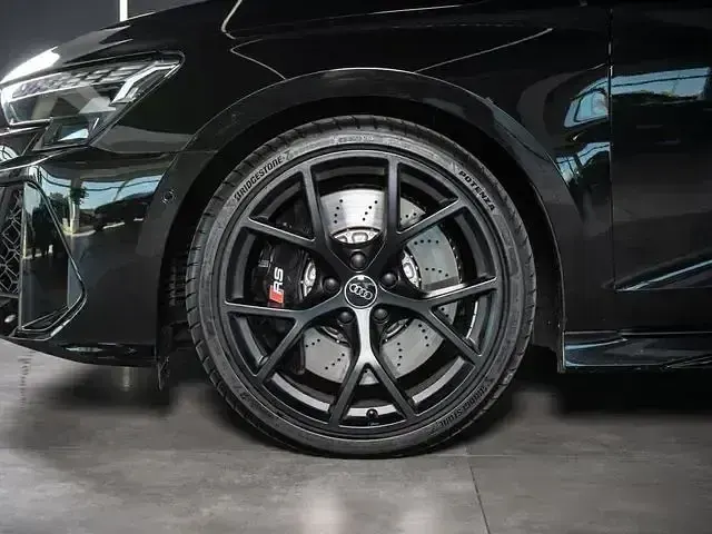 Gebraucht Audi RS3 Design 400 PS (294 kW) 2025 Mythosschwarz metallic Limousine