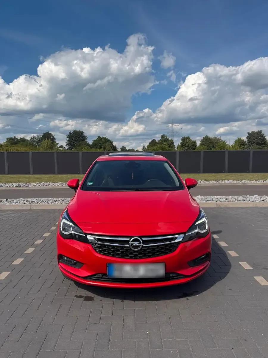 Gebraucht Opel Astra 136 PS (100 kW) 2015 Rot Limousine