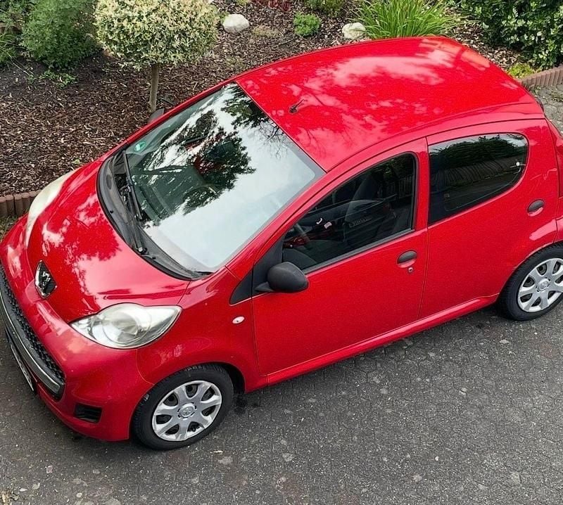 Gebraucht Peugeot 107 68 PS (50 kW) 2009 Rot Kleinwagen