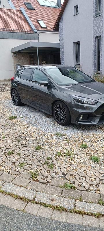 Gebraucht Ford Focus RS 382 PS (280 kW) 2019 Grau Limousine