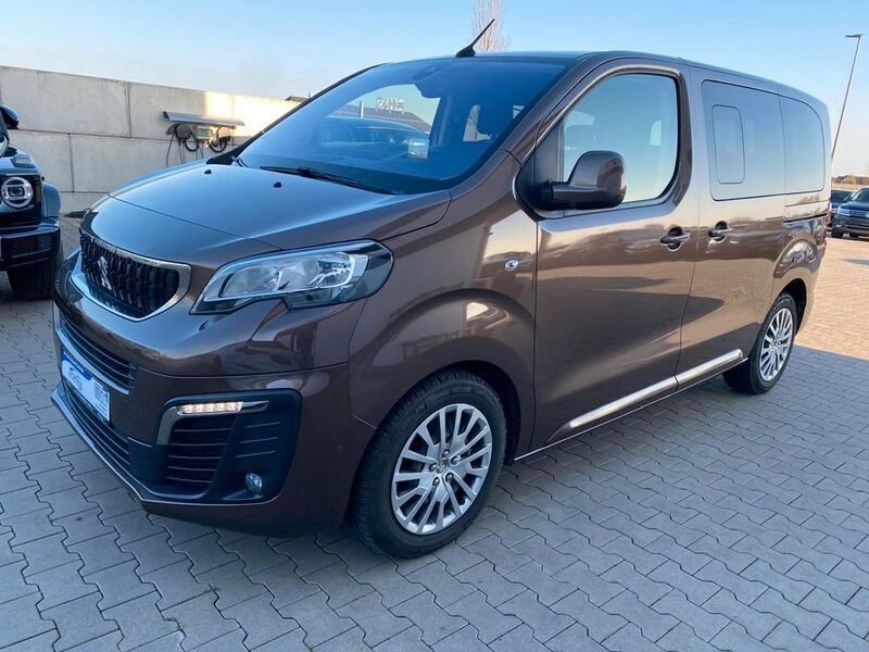 Braun Gebraucht 2020 Peugeot Traveller Business-Line Van / Kleinbus | 24.800 € (Fairer Preis) - Bild 1/4