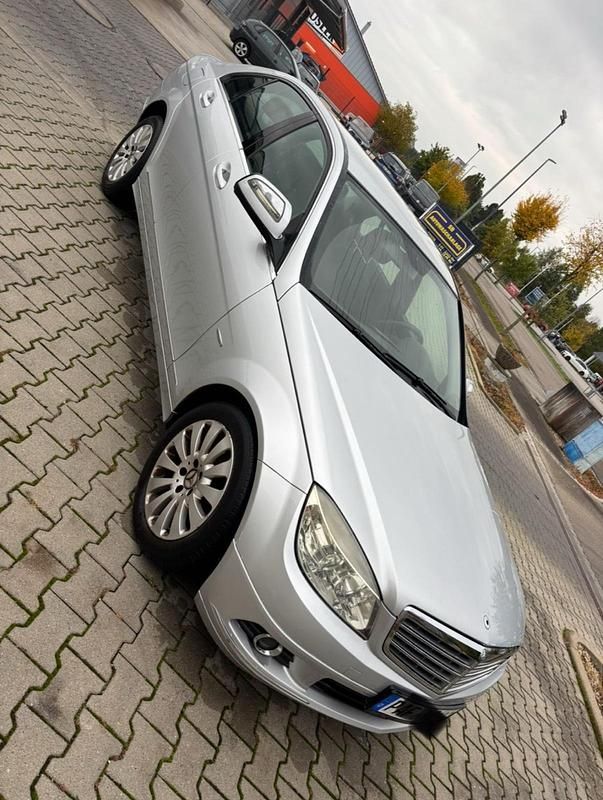 Silber Gebraucht 2007 Mercedes C180 Elegance Limousine | 2.900 € (Superpreis) - Bild 1/4