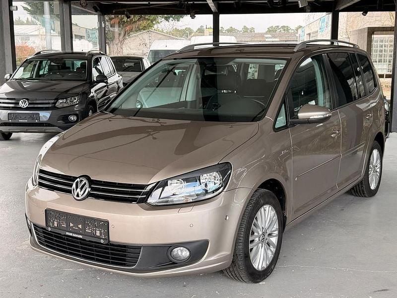 Gebraucht VW Touran Cup 140 PS (102 kW) 2015 Beige Van / Kleinbus